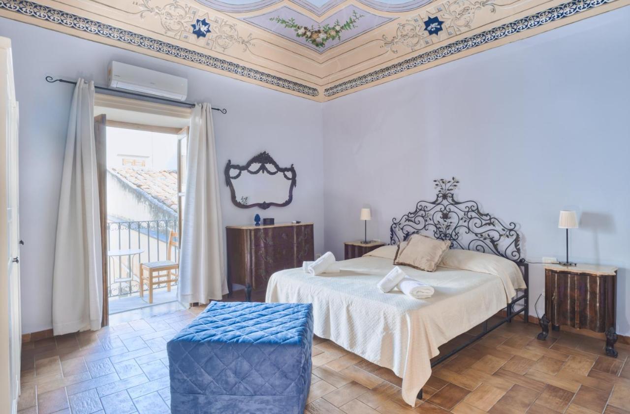 Porto Salvo Apartments - By Vacation Service Cefalu Bagian luar foto