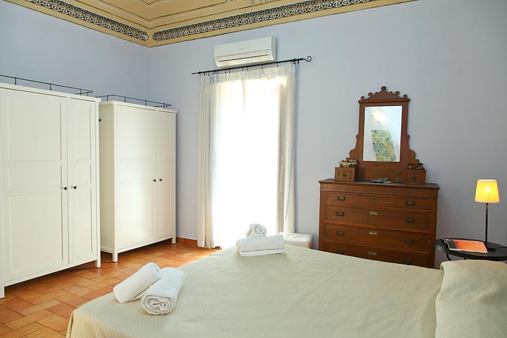 Porto Salvo Apartments - By Vacation Service Cefalu Bagian luar foto